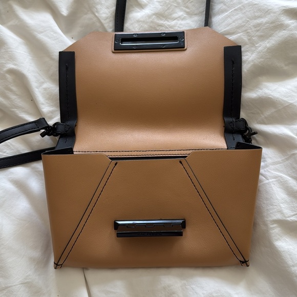 Zac Posen two tone crossbody bag - Picture 3 of 3